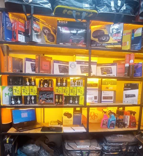 پخش خدمات سیستم صوتی خودرو کافه اسپرت سرلک در اصفهان